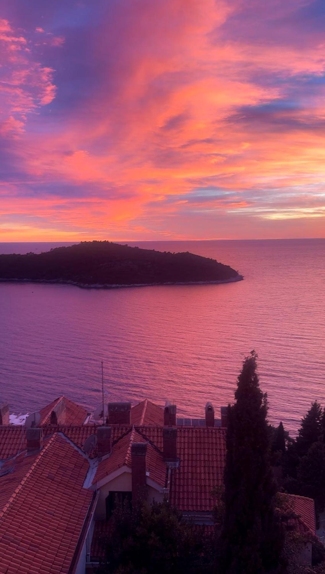 Three Bedroom Apartment With Old Town View - Orlanda'S Apartment Dubrovnik Exterior foto